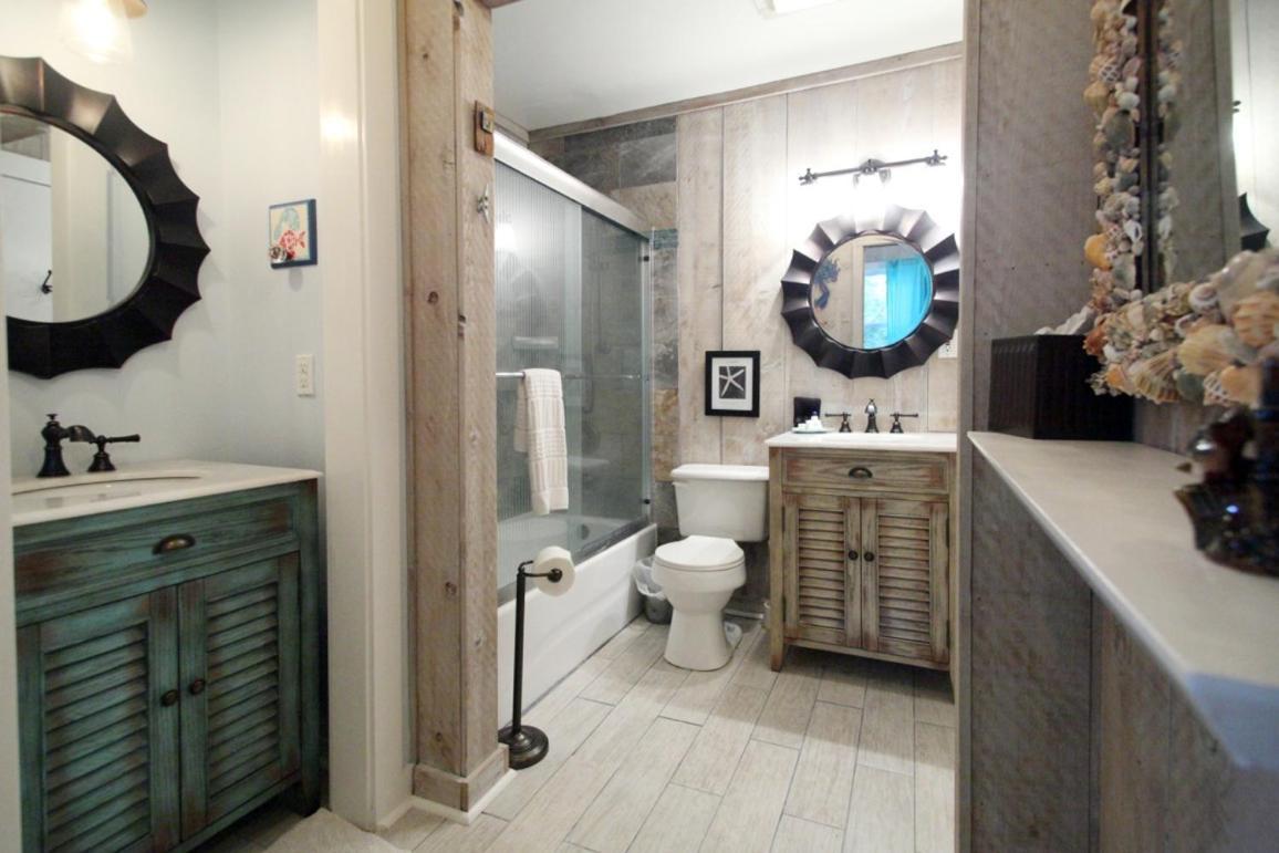 Front Beach Cottages 오션스프링스 외부 사진