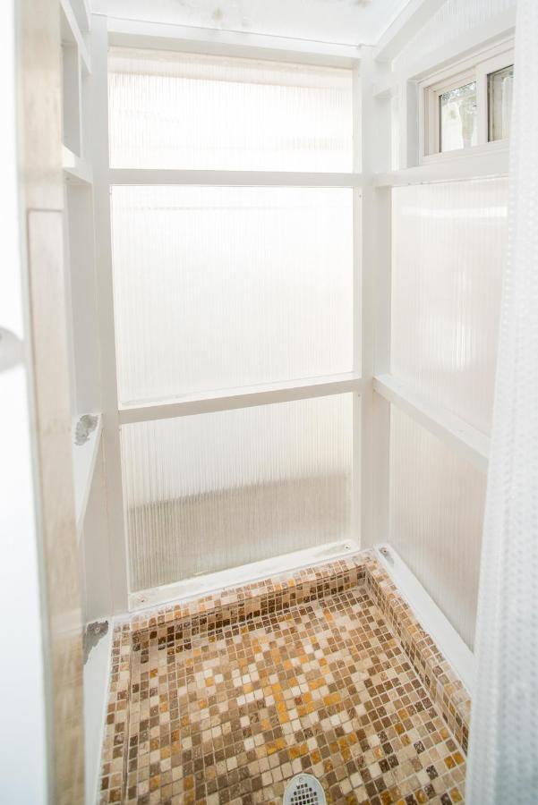 Front Beach Cottages 오션스프링스 외부 사진